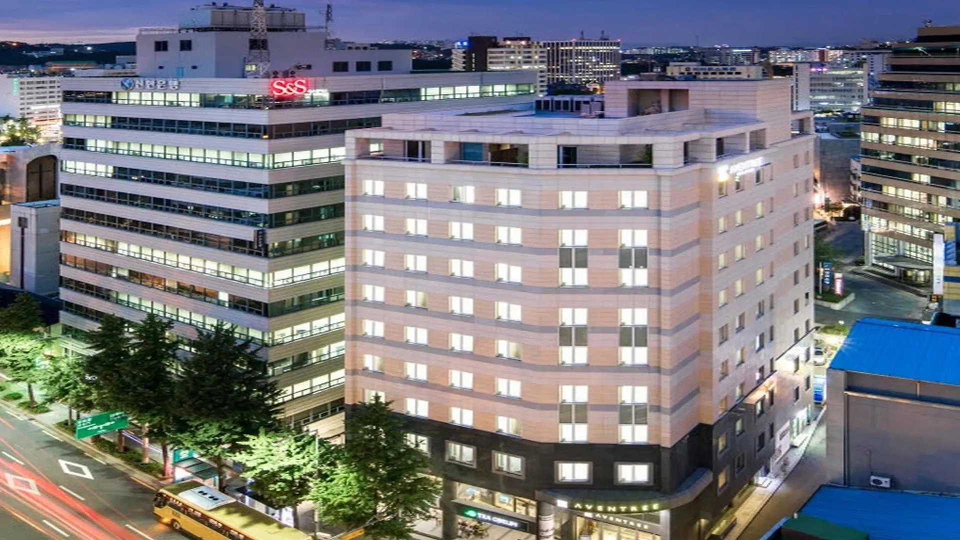 ***  Hotel Aventree Jongno Seoul South Korea